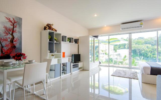 Chic Condo Karon by RESAVA