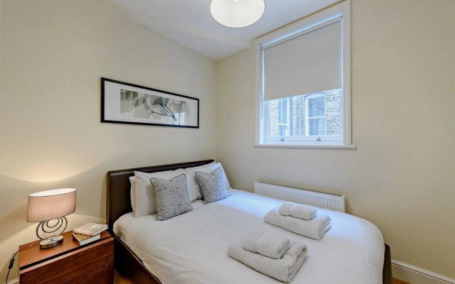 Spacious 3 Bedroom Apartment in Hammersmith
