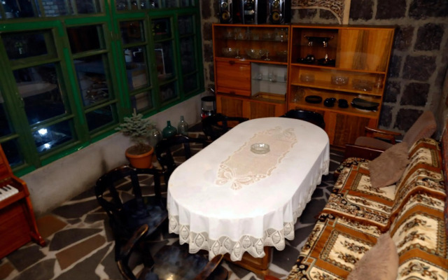 Onoyi Tun Guest House