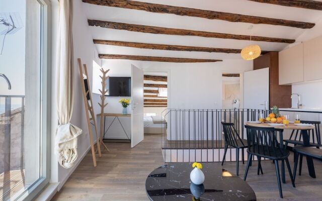 The View Apartment Old Town by Irundo