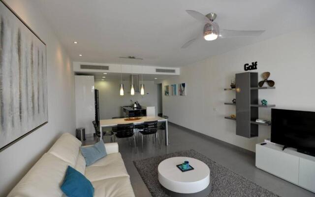 Deluxe Suite Beachside, Private Beach Club and Golf