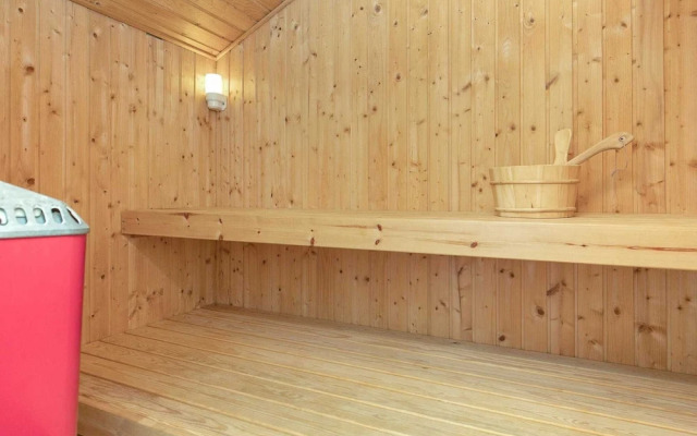 8 Person Holiday Home in Martofte