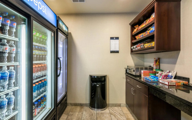Cobblestone Inn & Suites - Barron