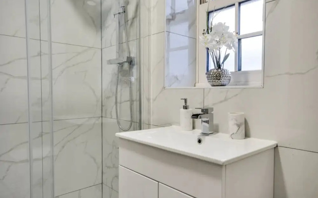 Manchester Gem - Stylish Apartment in Wigan