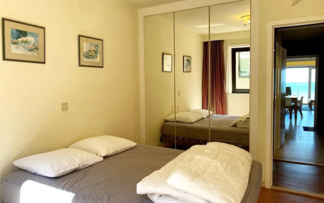 Apartment in Nieuwpoort Near Sandy Beaches