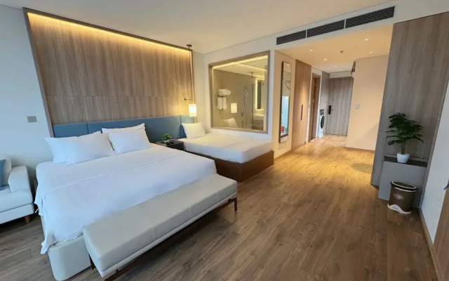 A La Carte Ha Long Bay Residence by SIMA Chill