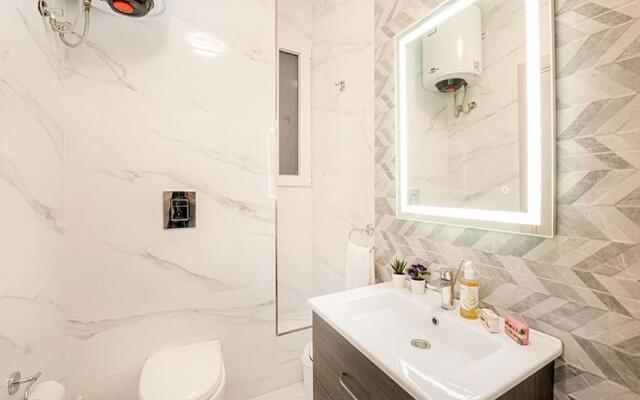 Atlantis Holiday Suites