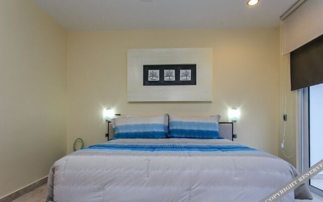 Mamitas 1104 2 Bedrooms and Terrace by RedAwning