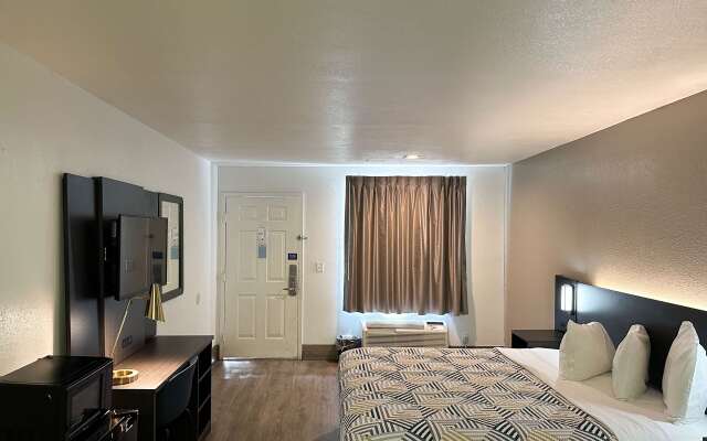 Motel 6 Pooler, GA - Savannah Airport