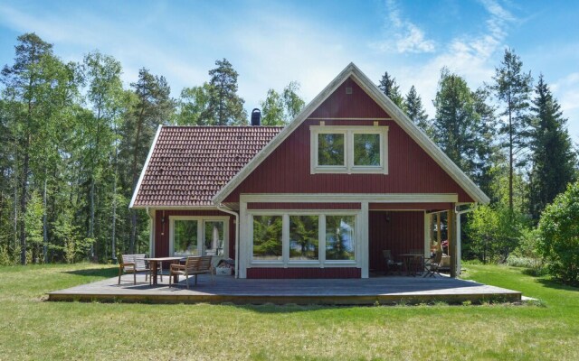 Nice Home in Mariefred With Wifi and 4 Bedrooms