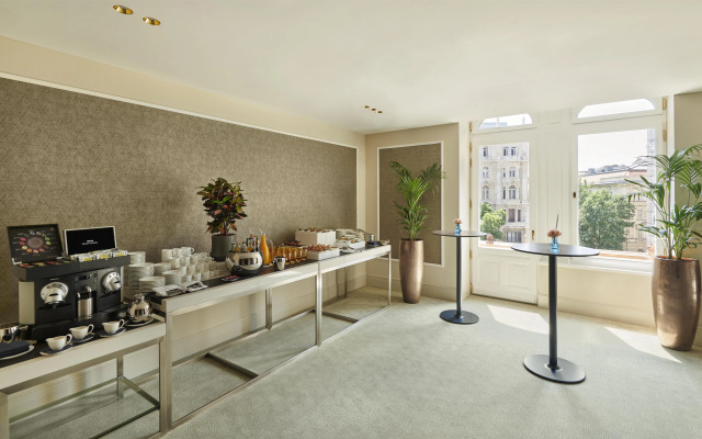 Párisi Udvar Hotel Budapest, part of Hyatt