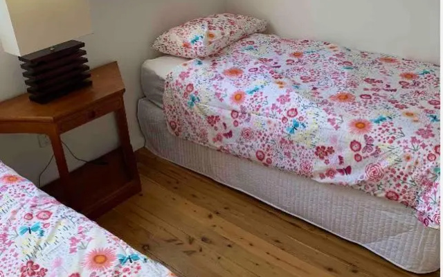 2 Bed Bar Beach Apartment - stroll to beach & cafes, supermarket apartment number 6 – Guest Rooms – Newcastle