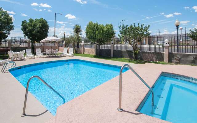 Knights Inn - Van Horn, TX
