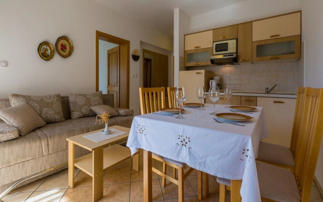 Apartments Nensi