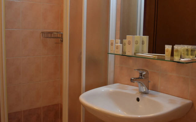 Rooms Pod Lipo Olimje