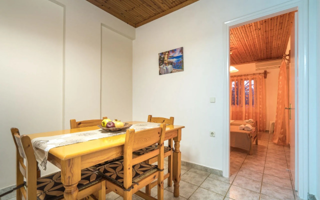 Sofia - Yiota Studios & Apartments