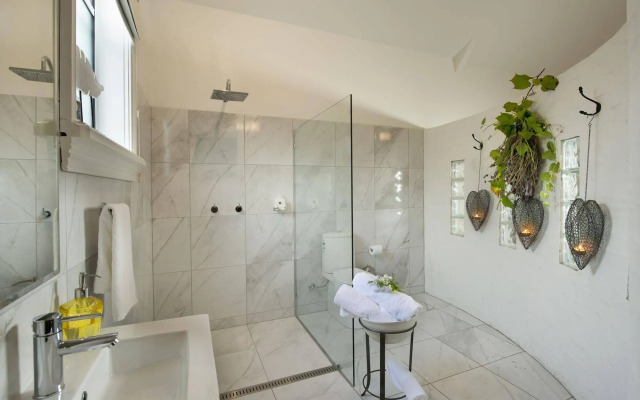 The Villa - Country House Retreat