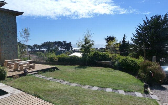 Natural Surf Lodge