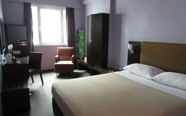 Strand Hotel (SG Clean Certified)