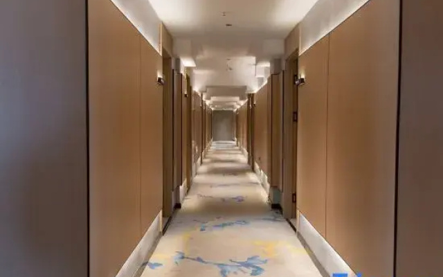 Yishui V Ya Hotel (Central Hospital)
