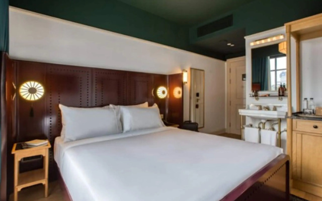 The Chow Kit - an Ormond Hotel