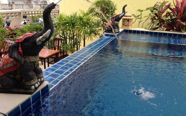 Green Harbor Hotel & Service Apartment