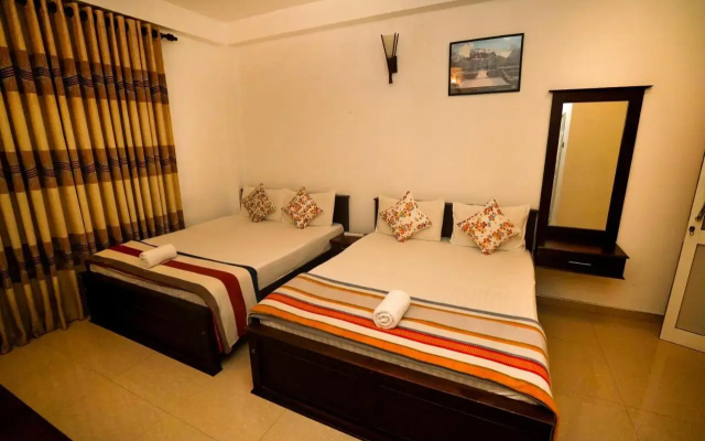 Airport 4 Season Hotel