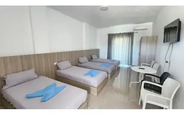 Sweet Hotel