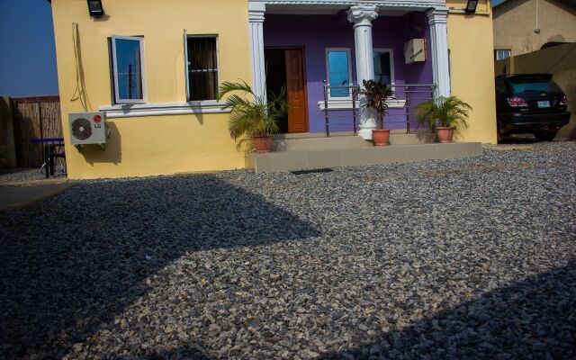 Summer Vista Ensuite Hotel