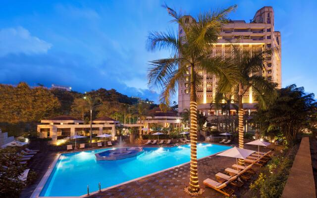 Hilton Yaounde