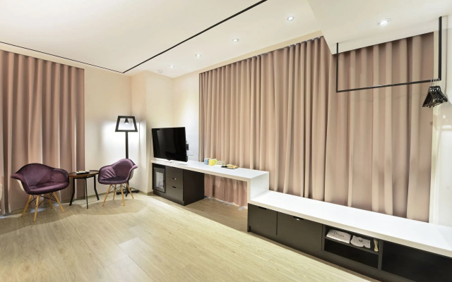 Uinn Business Hotel - Taipei Shilin