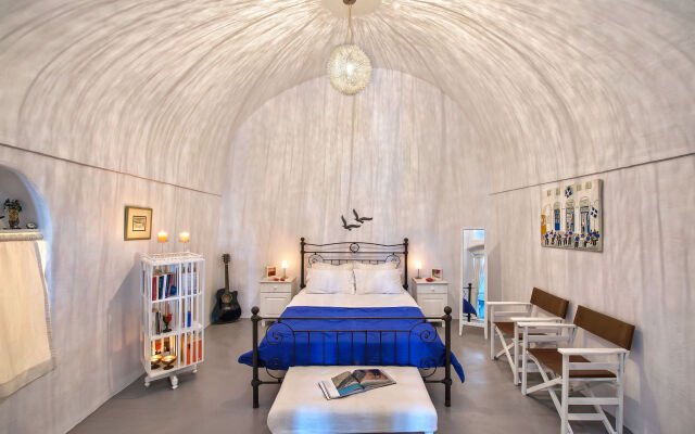 White Cave Private Villa