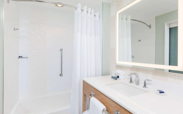 Wyndham Grand Clearwater Beach