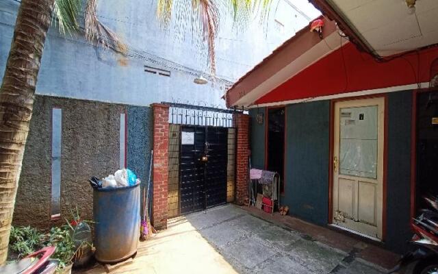 OYO 91341 D'phoenix Anggrek Syariah Residence