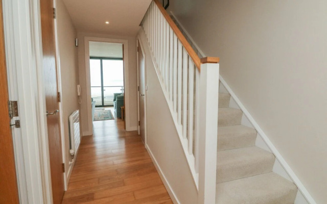 2 Horizon View