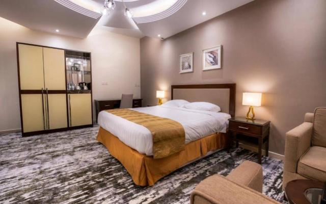 Golden Rose Hotel