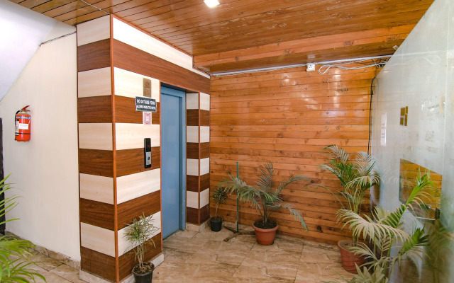 Fabhotel Doon Maira