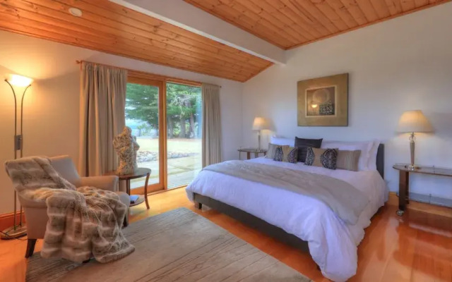 The Peninsula Experience