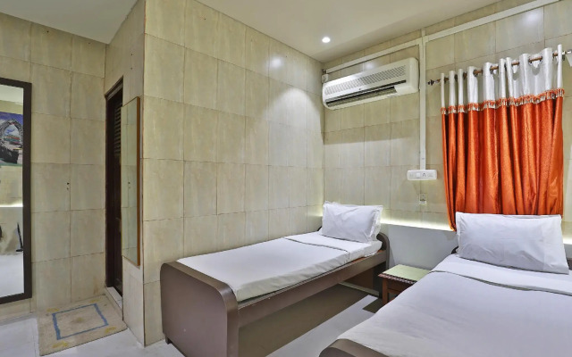 Hotel Satkar