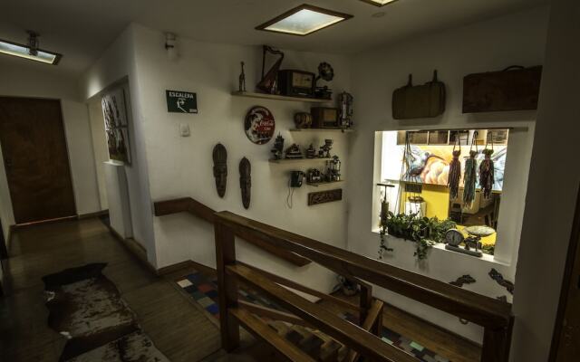Hostal De La 57 - Hostel