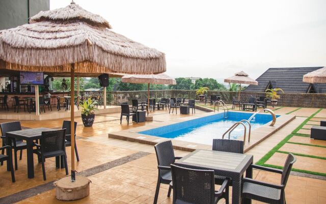 Bon Hotel Platinum
