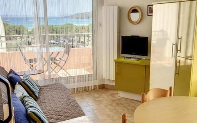 Appartement Bormes-les-Mimosas, 2 pièces, 2 personnes - FR-1-610-38