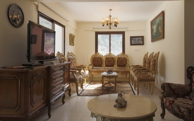 Adonis Palace rooms and Bungalows