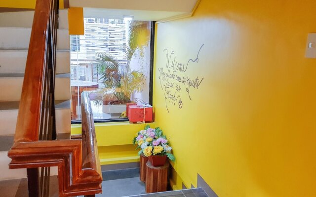 RedDoorz near Ramiro Community Hospital