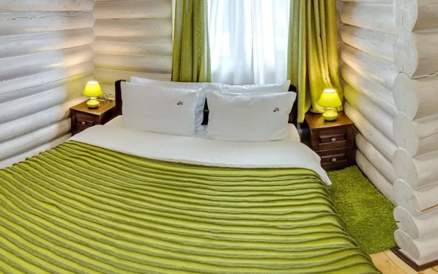 Whiteberry Hotel