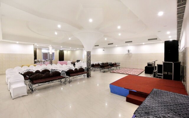 Capital O 4963 Hotel Inderprasth