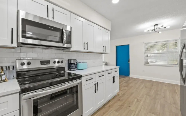 Sunny Palmetto Oasis: 4br Home With Private Pool 4 Bedroom Home by RedAwning