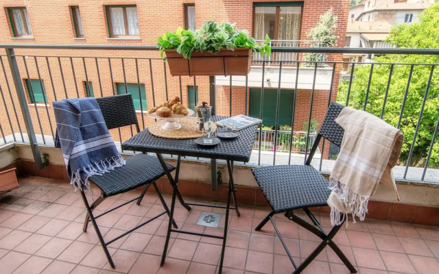JOIVY Splendid Flat W/Terrace Near Lake Como