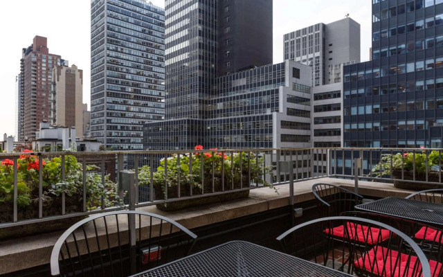 The Roger Smith Hotel