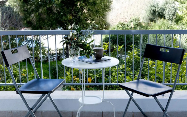 Best located executive apartment in Maroussi.